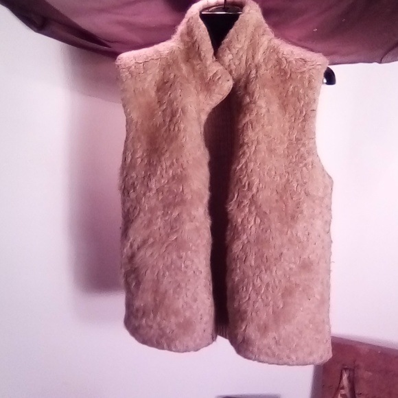 Kikit - Picture 1 of 4